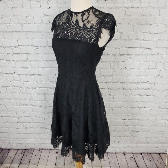 BB DAKOTA NEW Rihanna Black Lace Dress 0 NWT - Picture 5 of 8